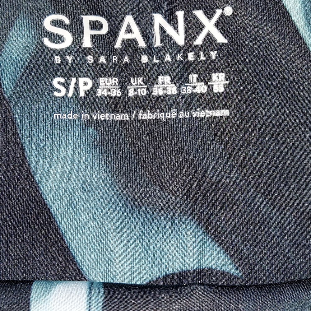 SPANX Black and Blue Abstract Leggings and Top Set Size S - Picture 4 of 4